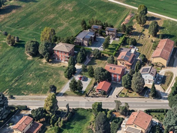 appartamento in vendita a Quattro Castella in zona Montecavolo