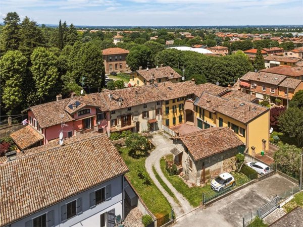 casa indipendente in vendita a Quattro Castella
