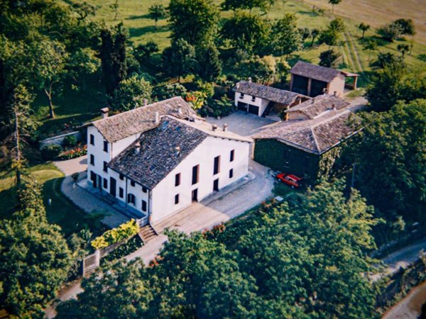 casa indipendente in vendita a Quattro Castella in zona Roncolo