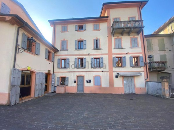 appartamento in vendita a Quattro Castella in zona Ca' Fornace