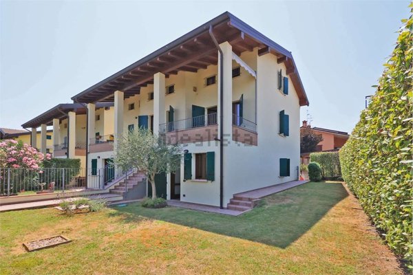 casa indipendente in vendita a Quattro Castella