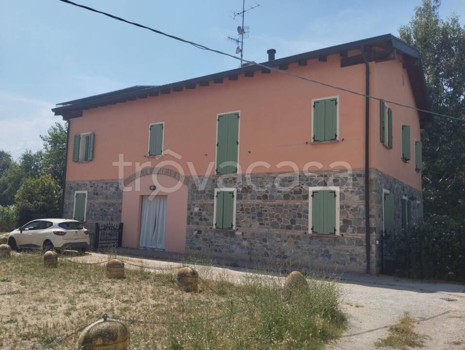 appartamento in vendita a Quattro Castella in zona Salvarano