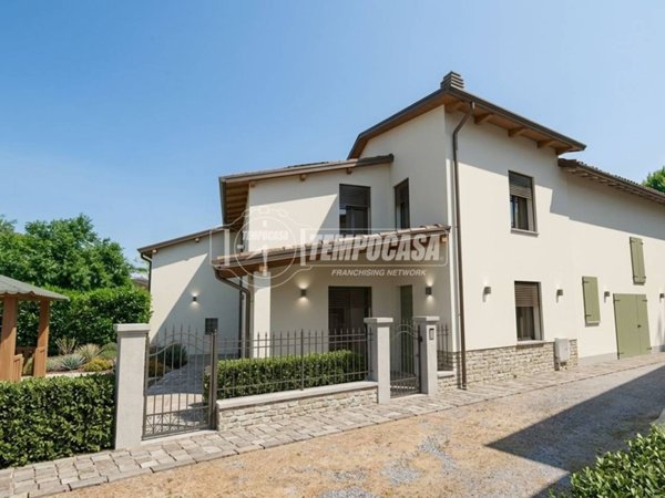 casa indipendente in vendita a Quattro Castella