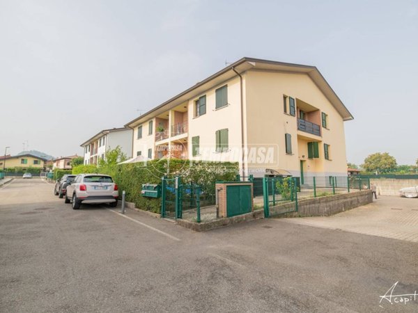 appartamento in vendita a Quattro Castella in zona Ca' Fornace