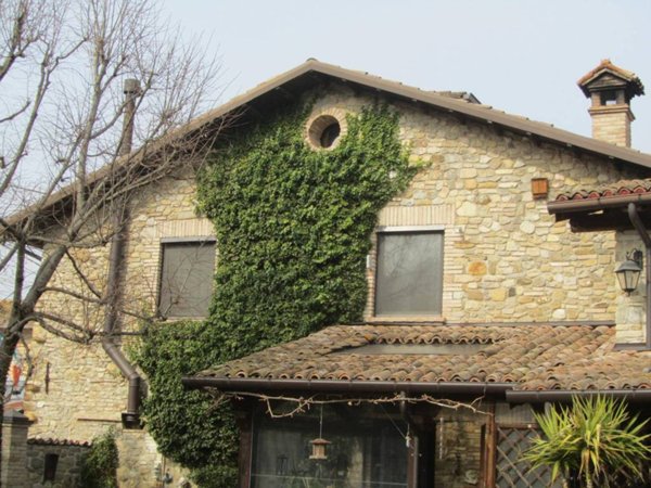 casa indipendente in vendita a Quattro Castella