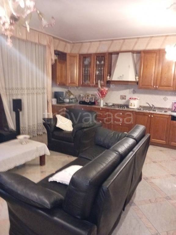 casa indipendente in vendita a Quattro Castella in zona Montecavolo