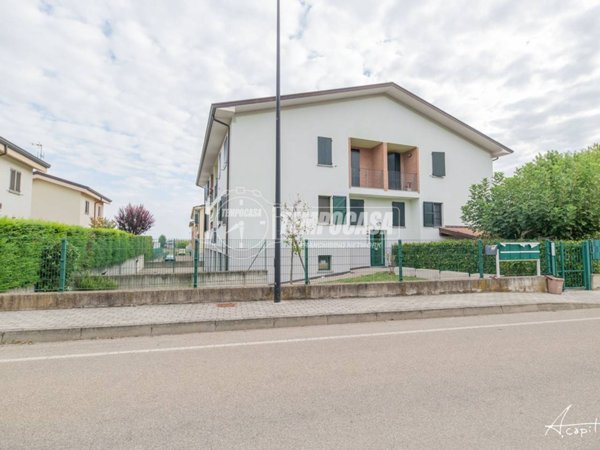 appartamento in vendita a Quattro Castella in zona Ca' Fornace
