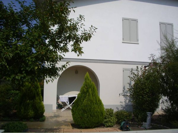 casa indipendente in vendita a Reggiolo