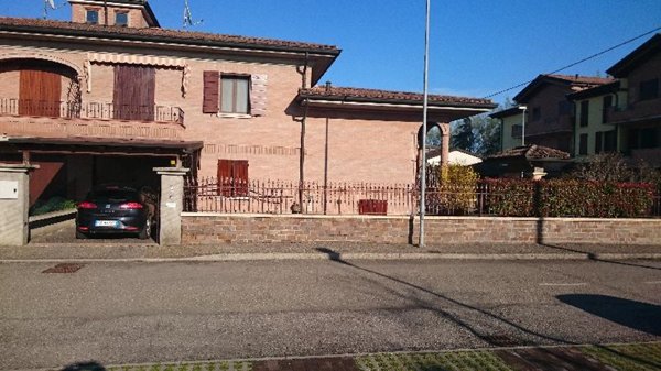 casa indipendente in vendita a Reggiolo