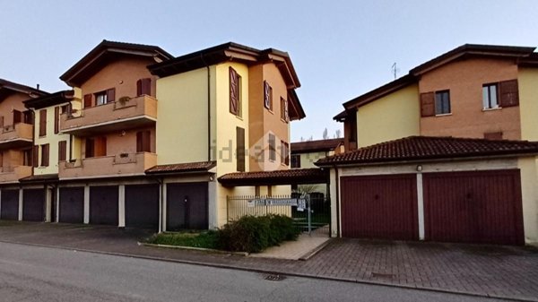 appartamento in vendita a Reggiolo in zona Villanova