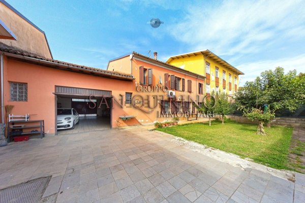 casa indipendente in vendita a Reggiolo