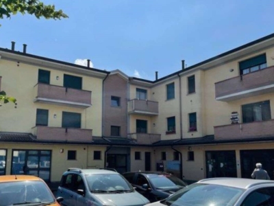negozio in vendita a Reggiolo