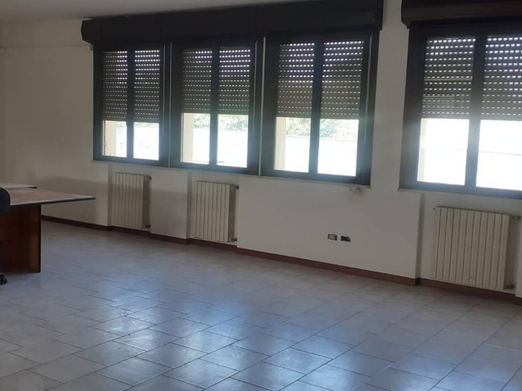 ufficio in vendita a Reggiolo