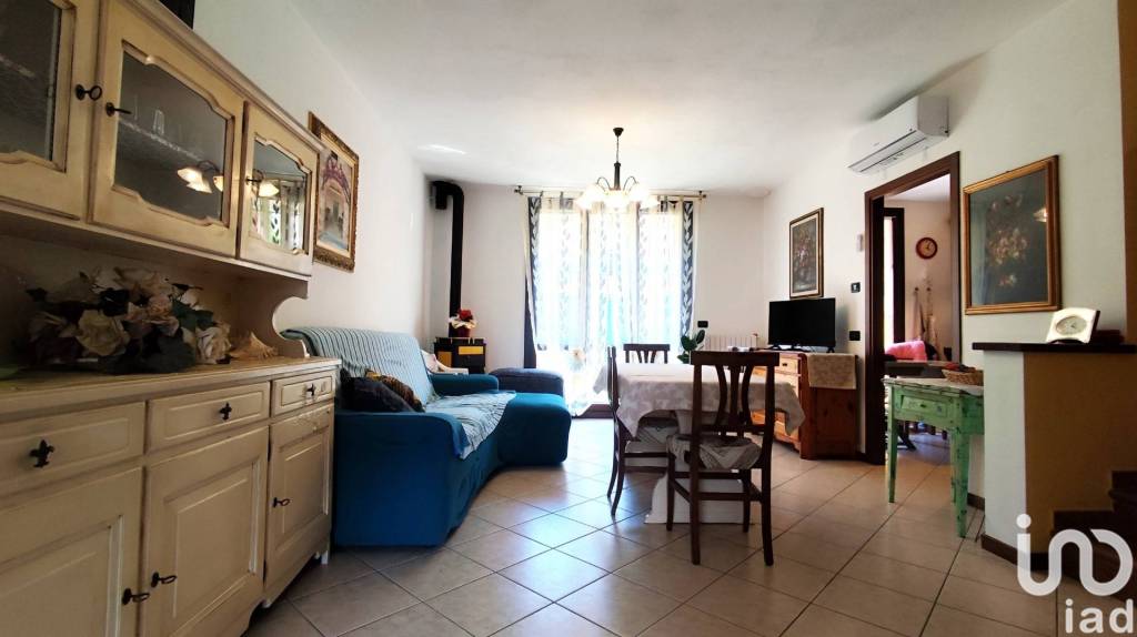 casa indipendente in vendita a Reggiolo