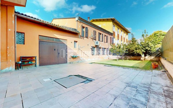casa indipendente in vendita a Reggiolo in zona Brugneto