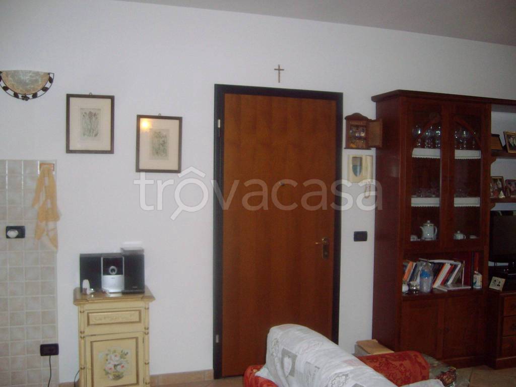 appartamento in vendita a Reggiolo in zona Villanova