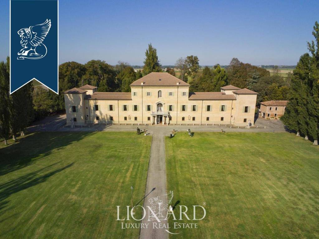 casa indipendente in vendita a Reggiolo