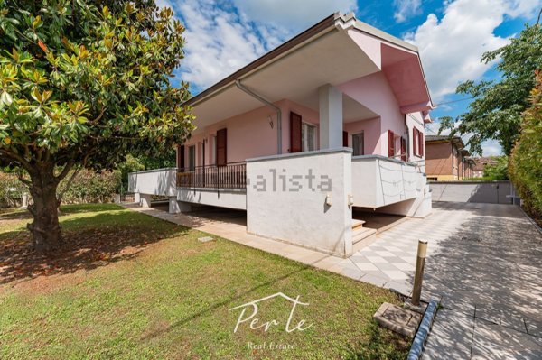 pentavano in vendita a Reggiolo