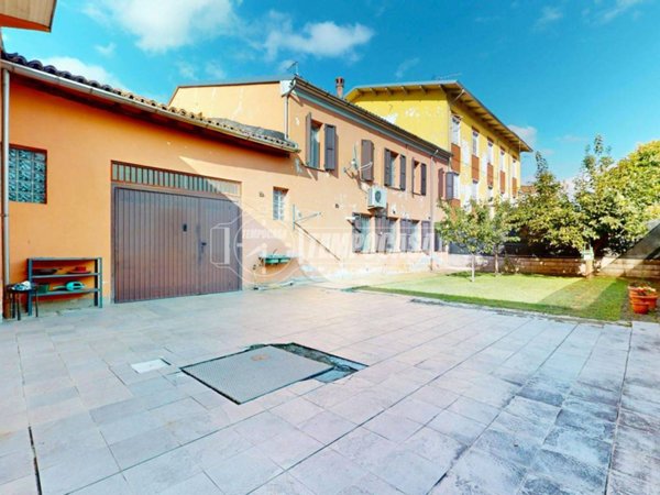 casa indipendente in vendita a Reggiolo in zona Brugneto