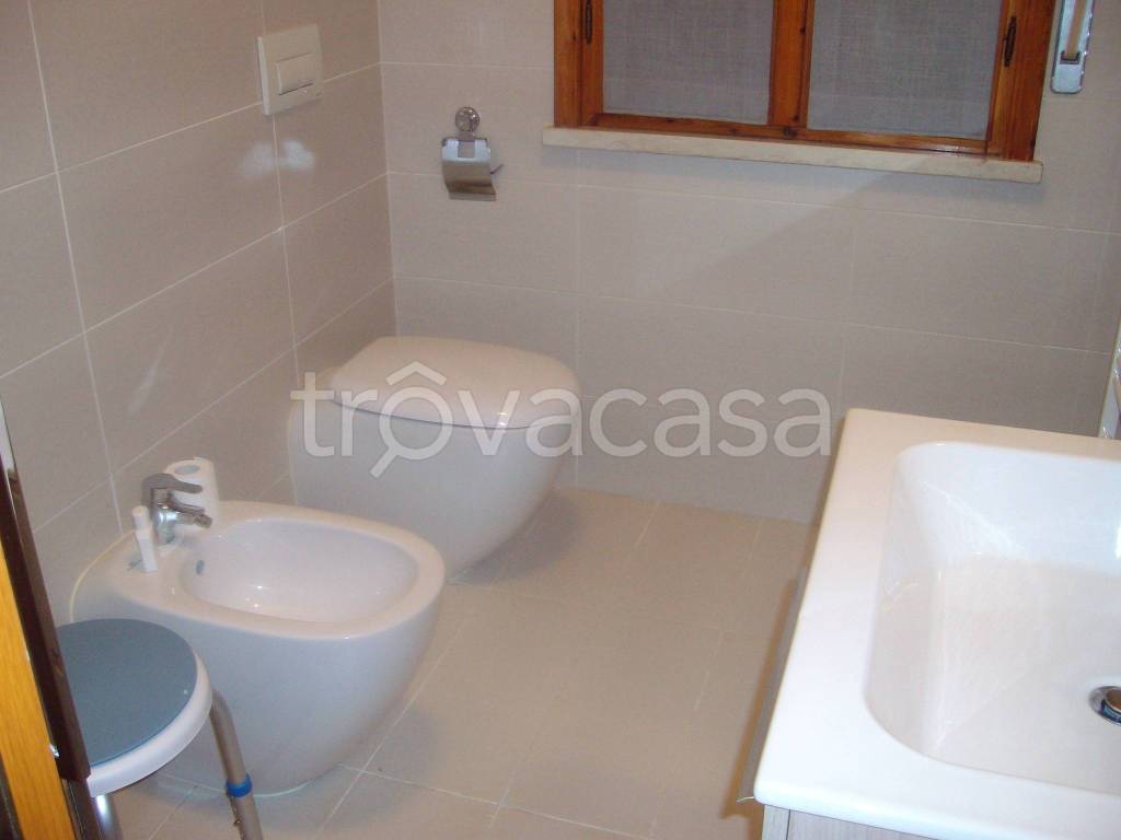 casa indipendente in vendita a Reggiolo