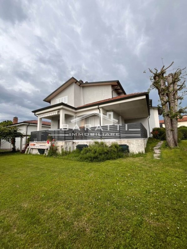 casa indipendente in vendita a Reggiolo