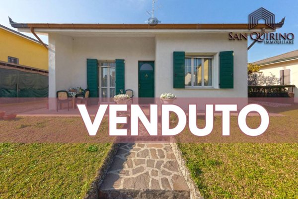 casa indipendente in vendita a Reggiolo
