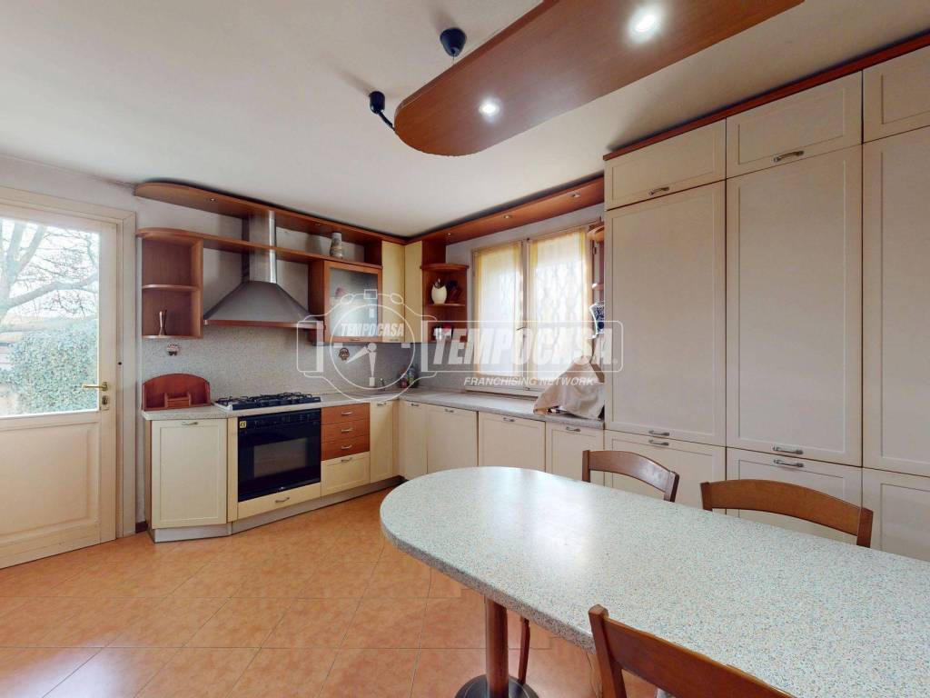 casa indipendente in vendita a Reggiolo