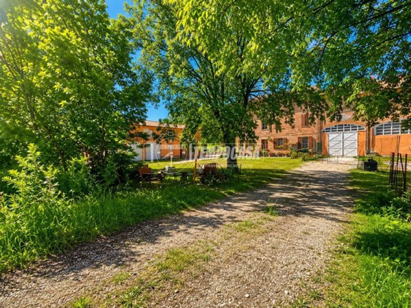 casa indipendente in vendita a Reggiolo in zona Villanova