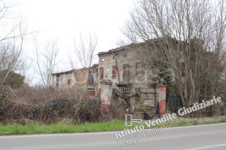 rudere in vendita a Reggiolo