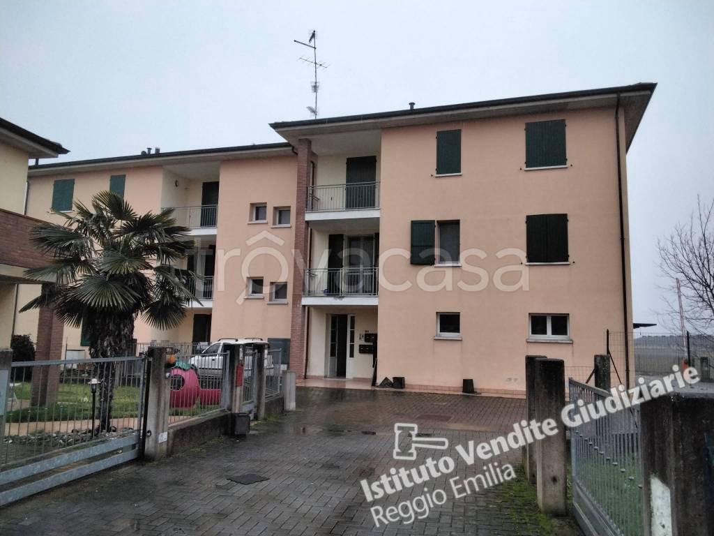 appartamento in vendita a Reggiolo in zona Brugneto
