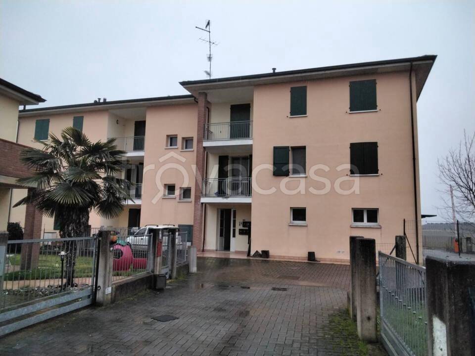 appartamento in vendita a Reggiolo in zona Brugneto