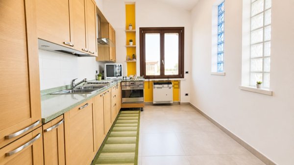 casa indipendente in vendita a Reggiolo