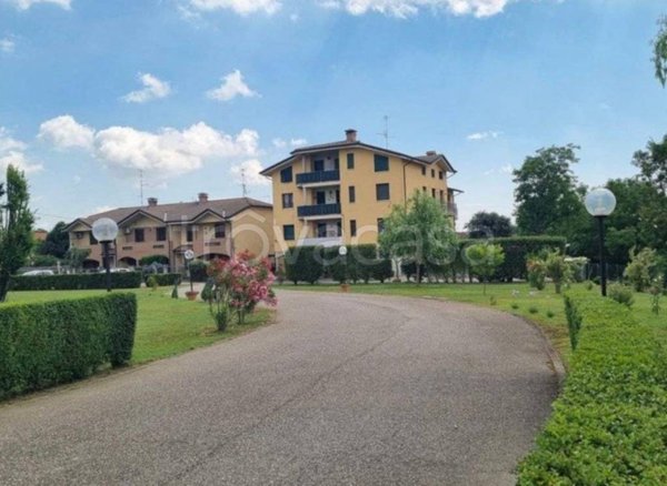 appartamento in vendita a Reggiolo in zona Brugneto