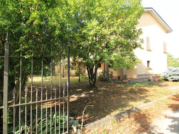 casa indipendente in vendita a Reggio nell'Emilia in zona Mancasale