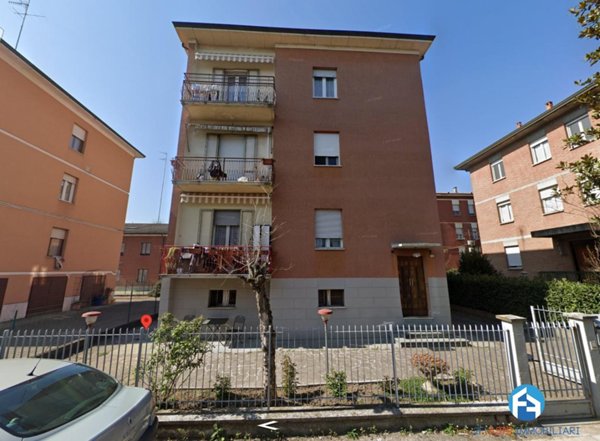 appartamento in vendita a Reggio nell'Emilia in zona Tribunale