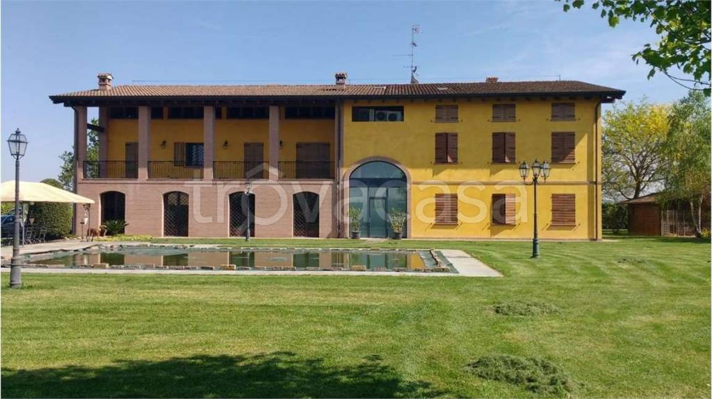casa indipendente in vendita a Reggio nell'Emilia in zona San Bartolomeo
