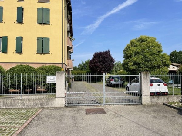 appartamento in vendita a Reggio nell'Emilia in zona Tribunale