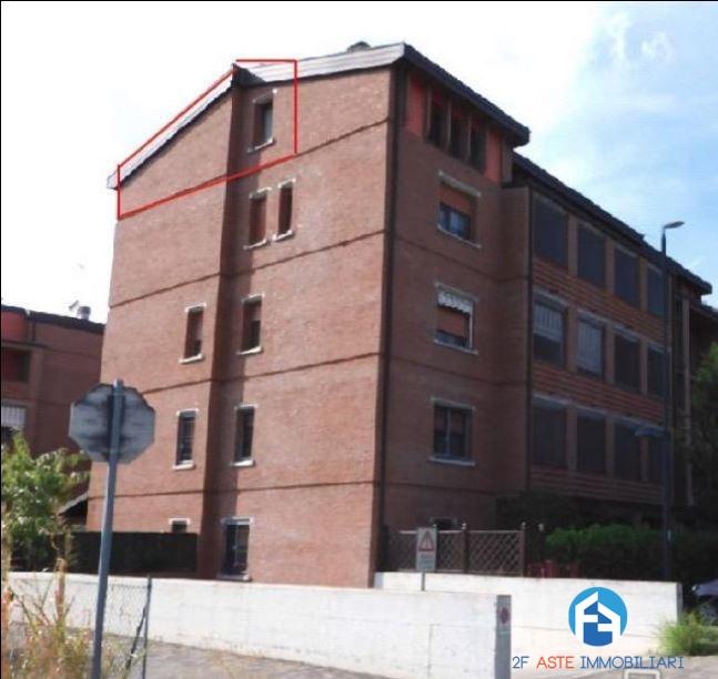appartamento in vendita a Reggio nell'Emilia in zona Tribunale