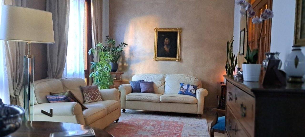 appartamento in vendita a Reggio nell'Emilia in zona Città Storica