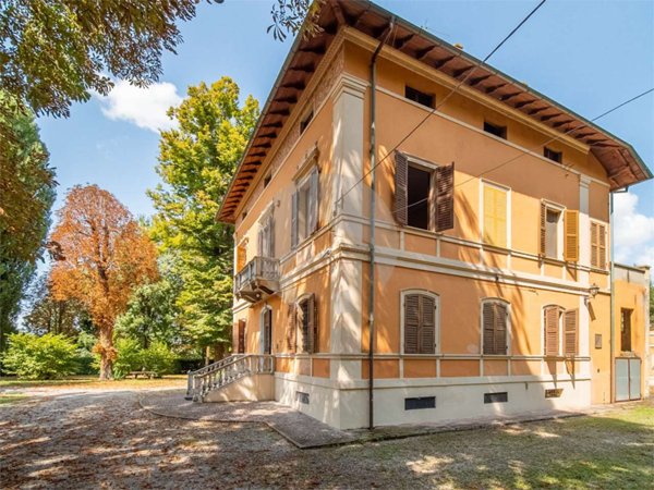 casa indipendente in vendita a Masone