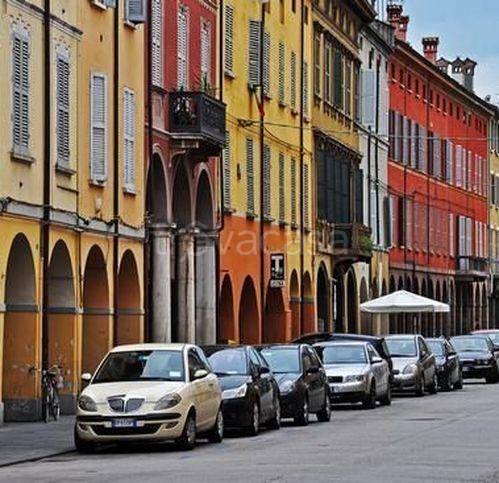 quadrivano in vendita a Reggio nell'Emilia in zona Città Storica