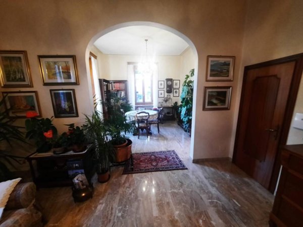 casa indipendente in vendita a Reggio nell'Emilia in zona Città Storica