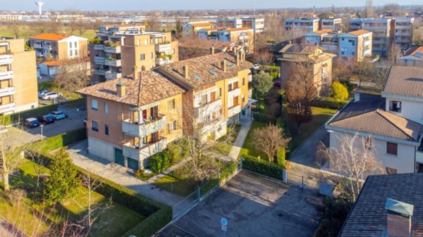 appartamento in vendita a Reggio nell'Emilia in zona Città Storica