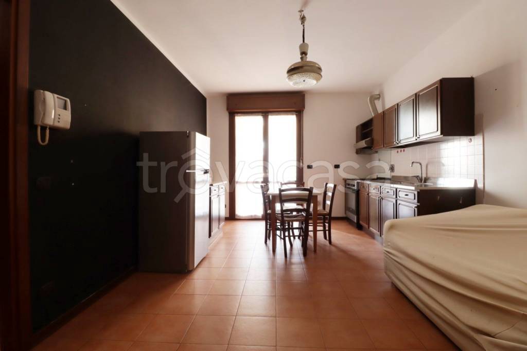 appartamento in vendita a Reggio nell'Emilia in zona Carrozzone