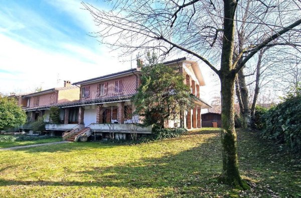 casa indipendente in vendita a Reggio nell'Emilia in zona Buco del Signore