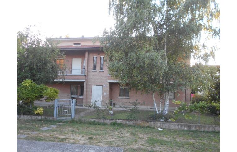 casa indipendente in vendita a Reggio nell'Emilia in zona Sesso