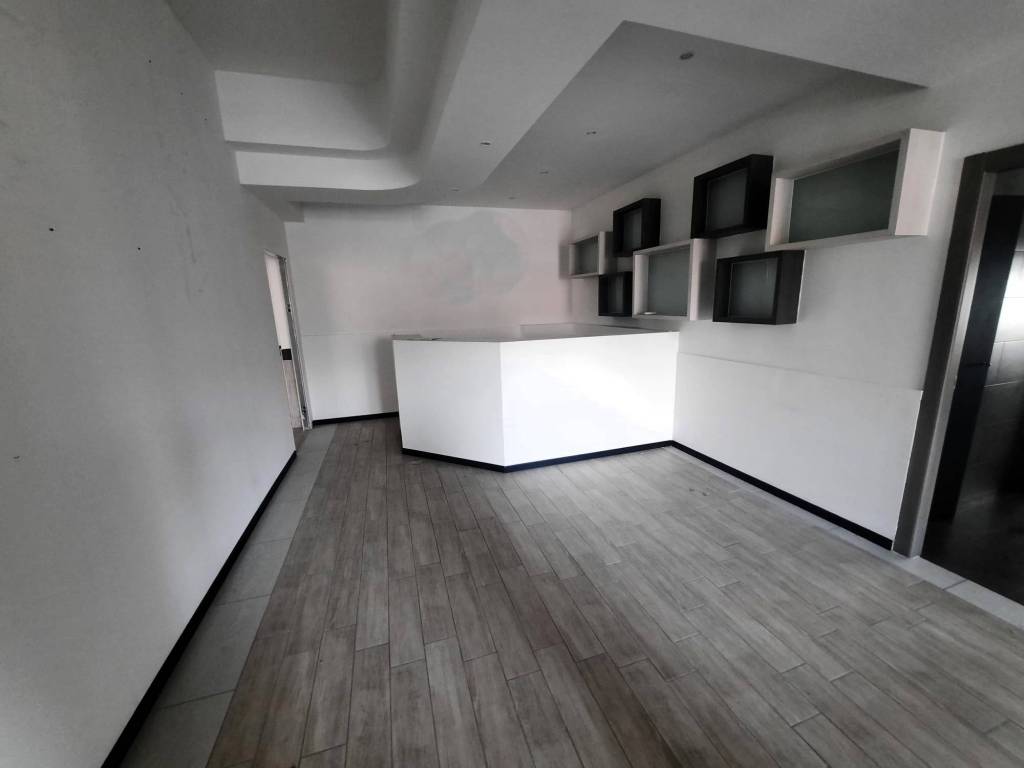 negozio in vendita a Reggio nell'Emilia