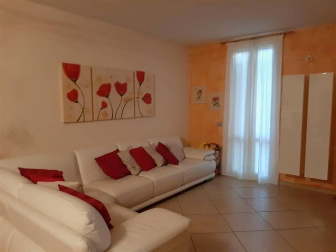 casa indipendente in vendita a Reggio nell'Emilia in zona Città Storica
