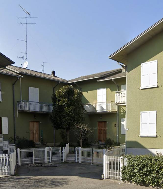 casa indipendente in vendita a Reggio nell'Emilia in zona Rosta Nuova