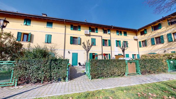 casa indipendente in vendita a Reggio nell'Emilia in zona Roncocesi